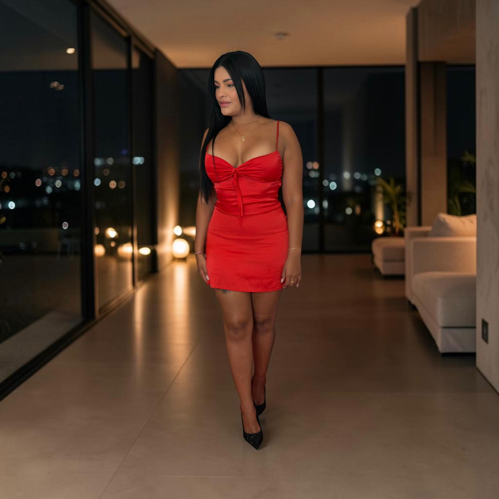 Escort - PARIS - Ibiza Tops